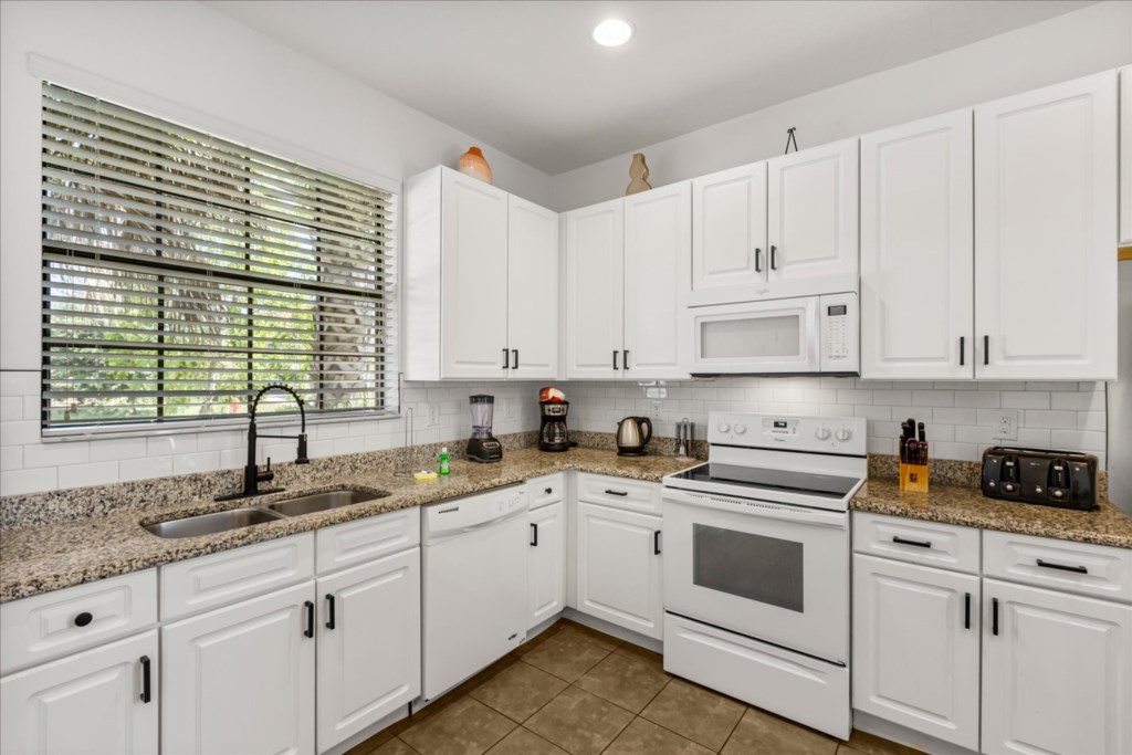 18-2609RosemontCir[3004175]-16